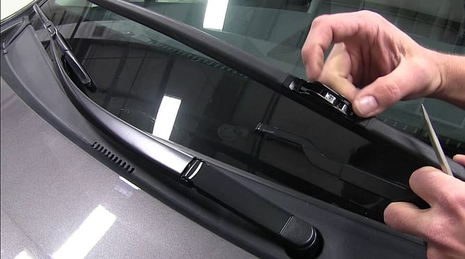 Wind shield wiper